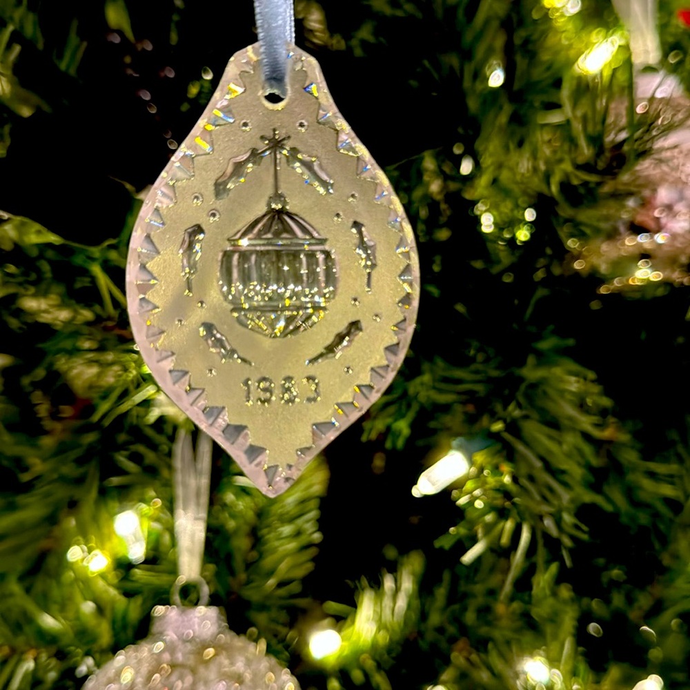 Waterford Crystal 1983 Christmas Oranment